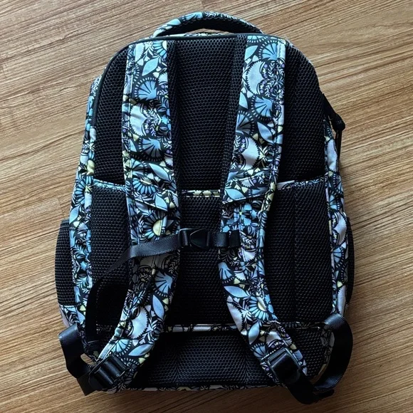 Vera Bradley “Plaza Medallion” Grand XL Backpack - Picture 2 of 16